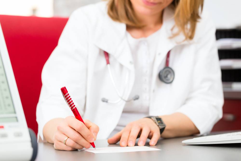 Czy zwolnienie lekarskie wlicza się do lat pracy?